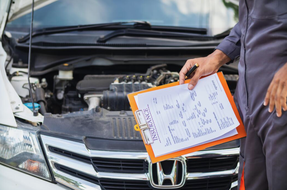 auto-warranty-for-families-in-2026-smart-protection-or-unnecessary-cost-car-clipboard